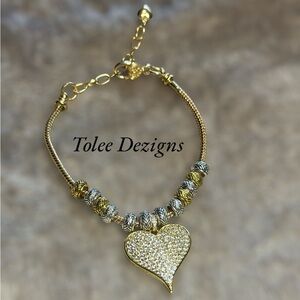 10” "Versatile Golden Heart Charm Bracelet/Anklet - Elegant and Adjustable"